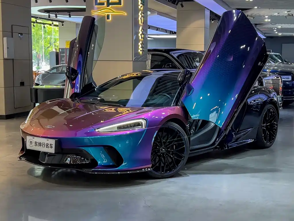 McLaren GT 2023