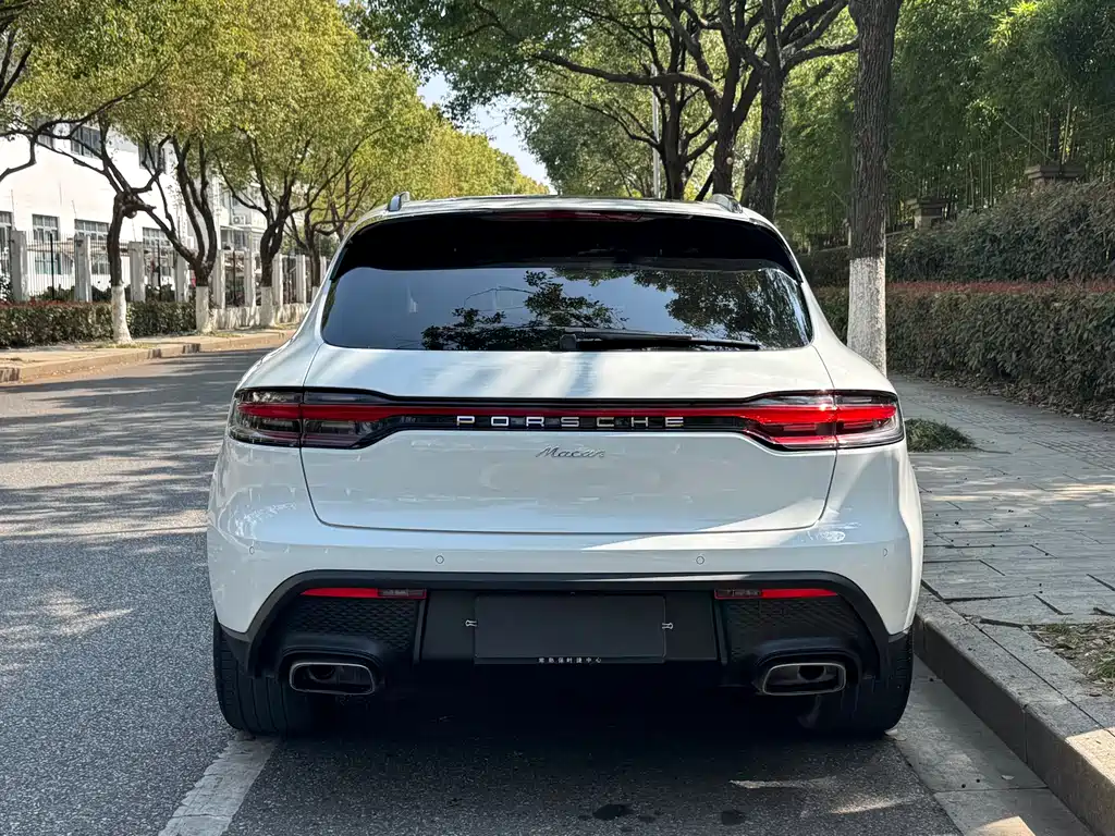 Porsche Macan 2023