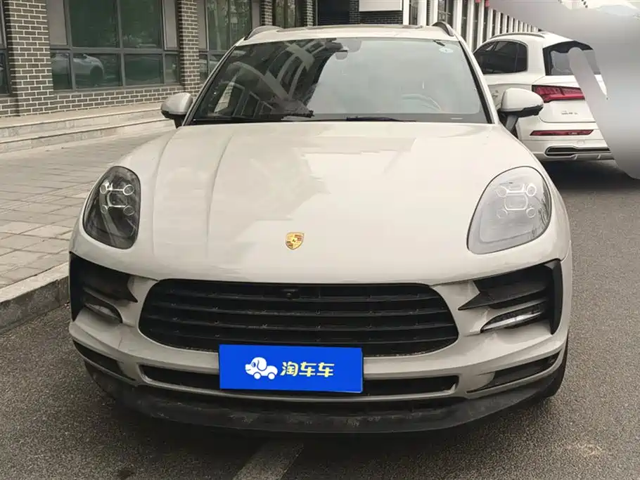 Porsche Macan 2021