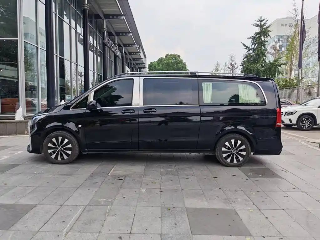 Mercedes-Benz Vito 2024