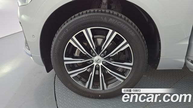Volvo XC60 2021
