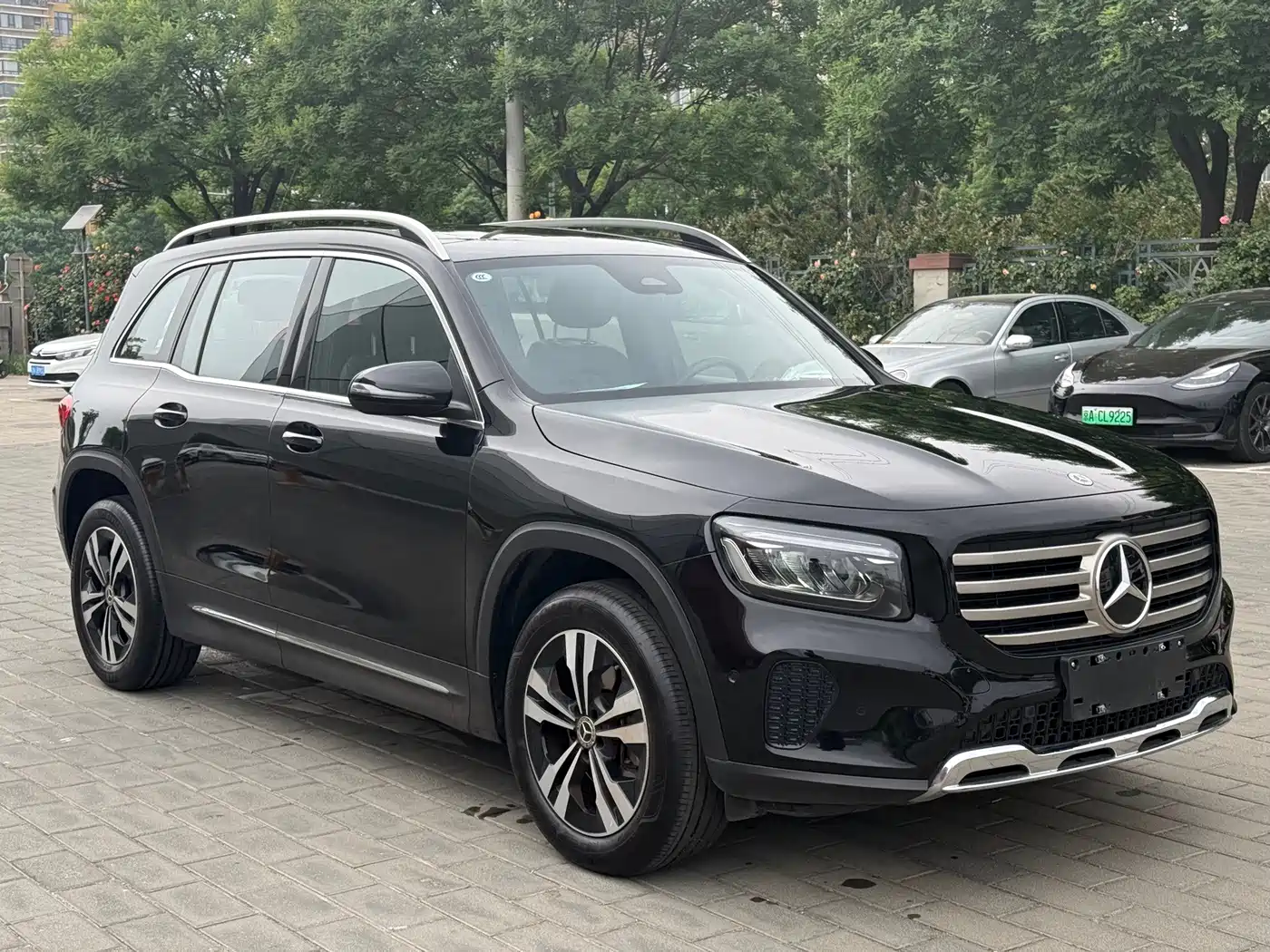 Mercedes-Benz GLB 2024