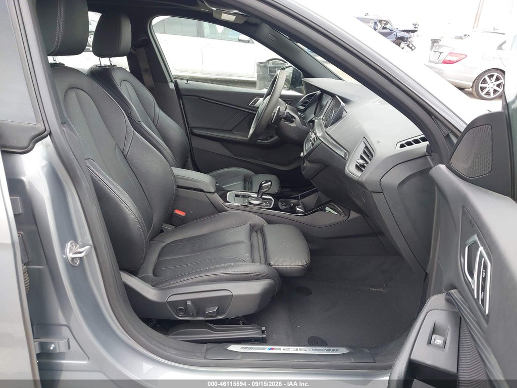 BMW M235 2022