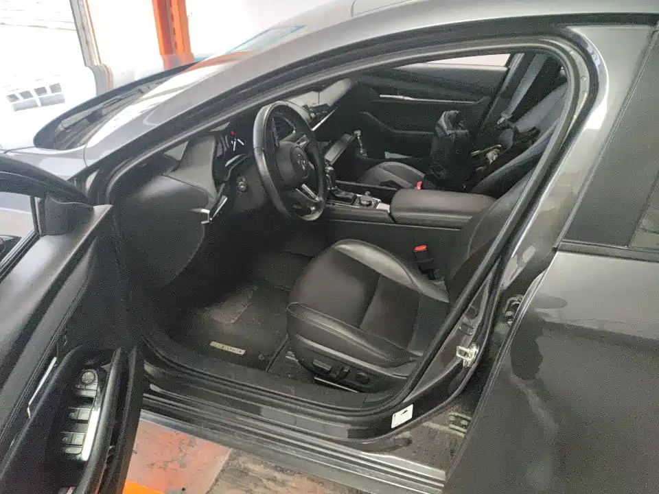 Mazda 3 2024
