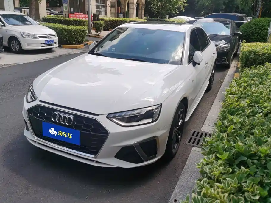 Audi A4 2021