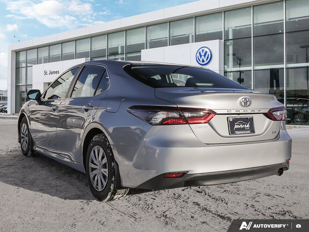 Toyota Camry 2021