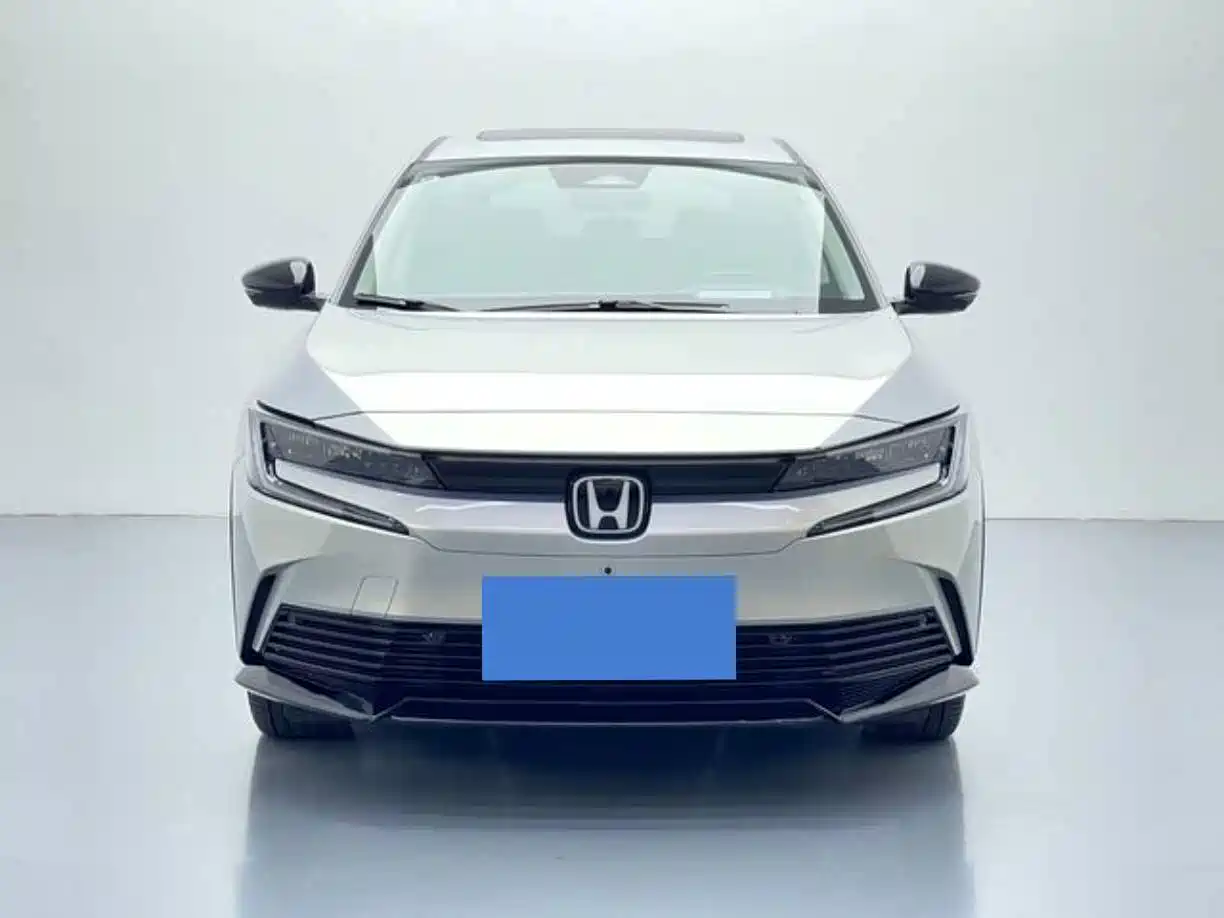 Honda e:NP2 2024