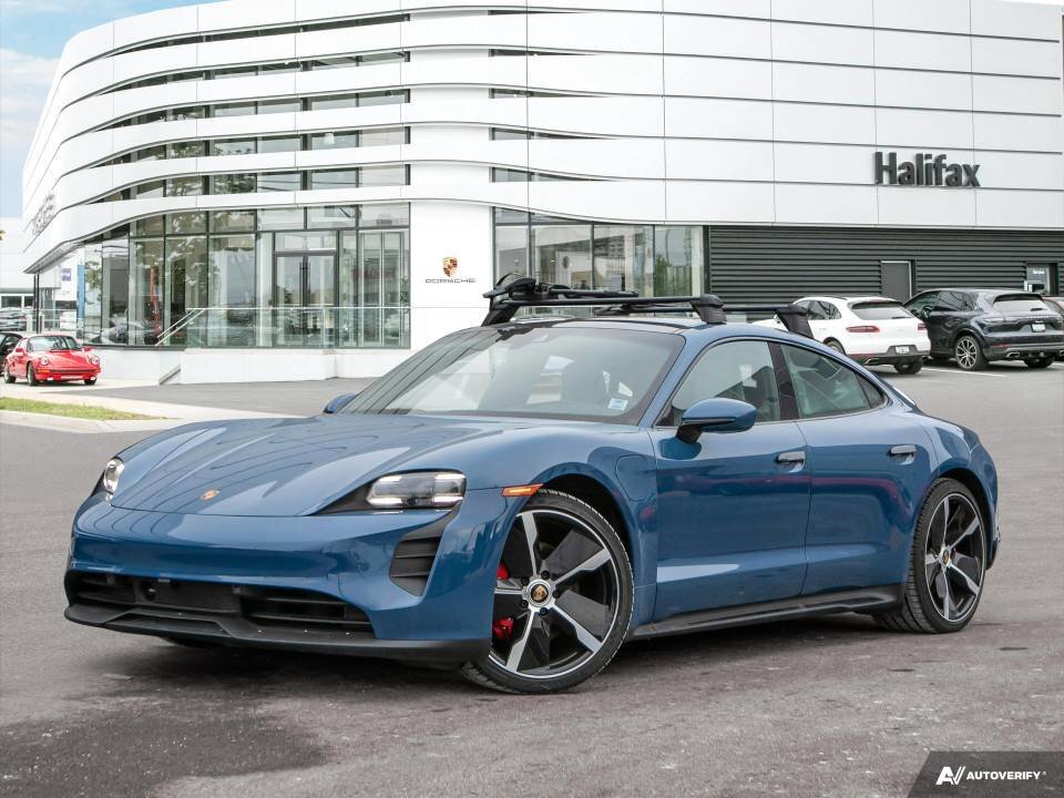 Porsche Taycan 2023