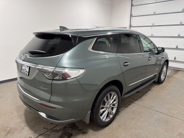 Buick Enclave 2023