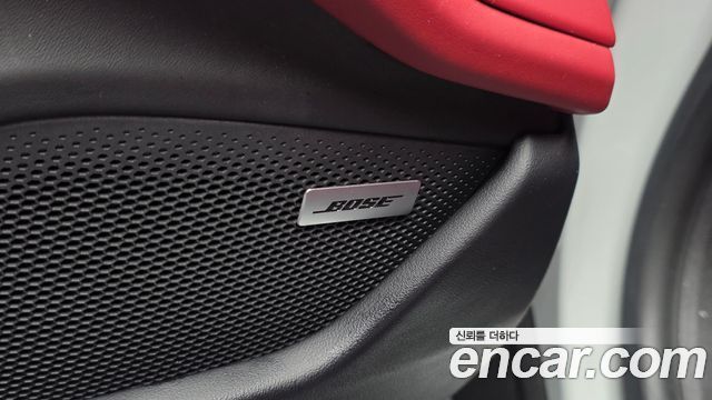 Porsche Taycan 2024