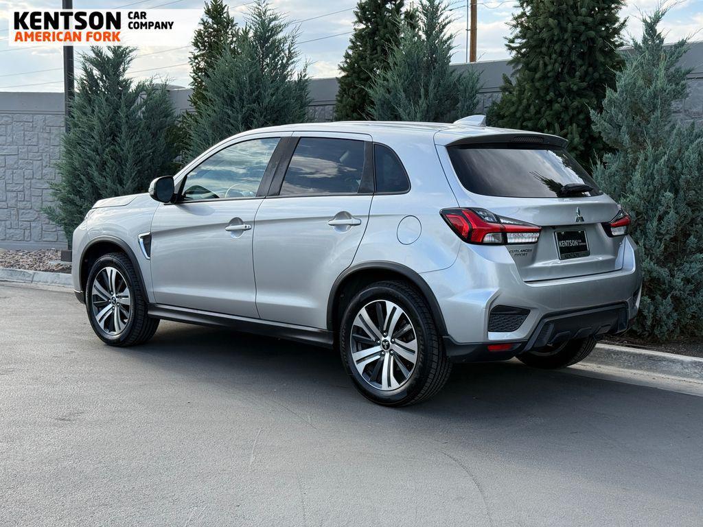 Mitsubishi Outlander Sport 2021