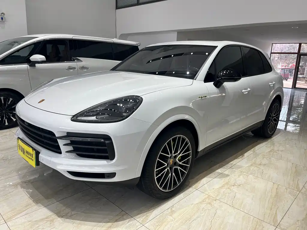 Porsche Cayenne 2023