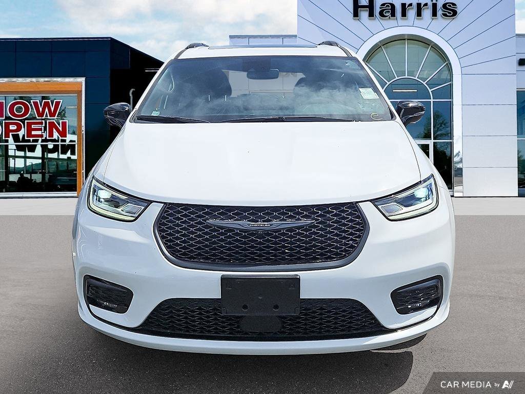 Chrysler Pacifica 2024