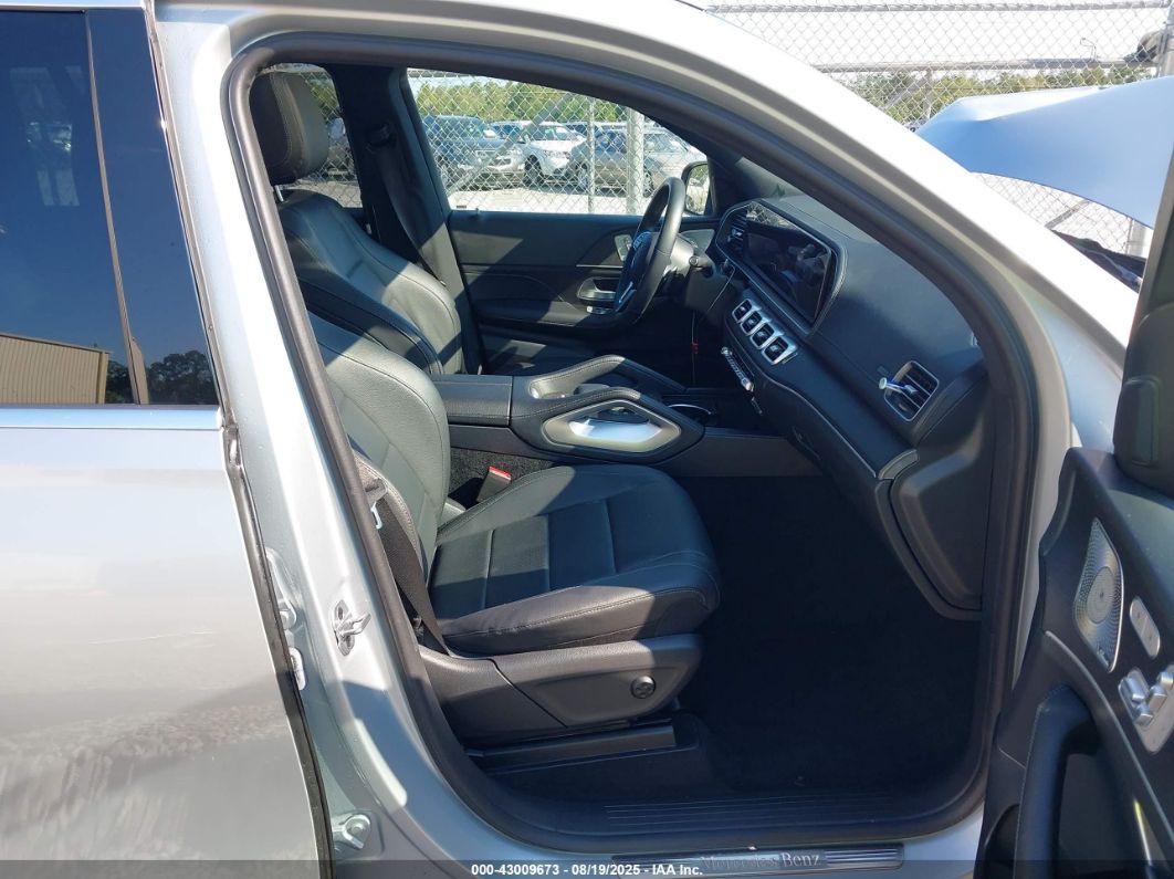 Mercedes-Benz GLS 2023