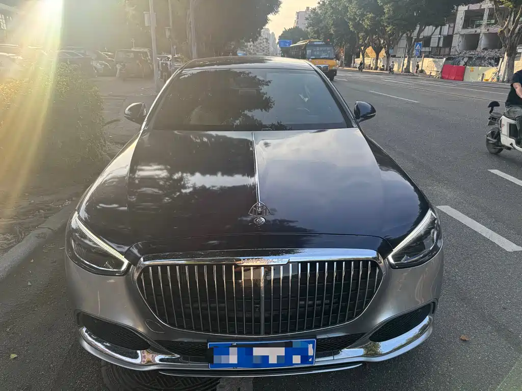 Mercedes-Benz Maybach S-Класс 2022