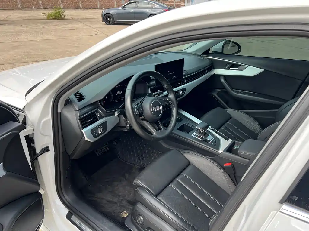 Audi A4 2020