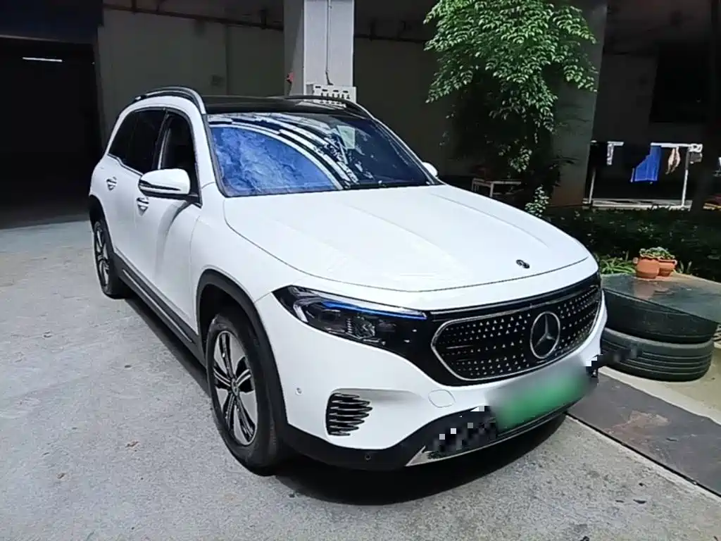 Mercedes-Benz EQB 2024