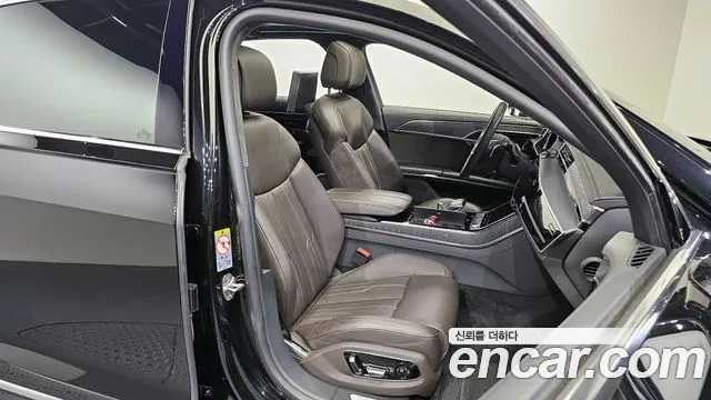 Audi A8 2021