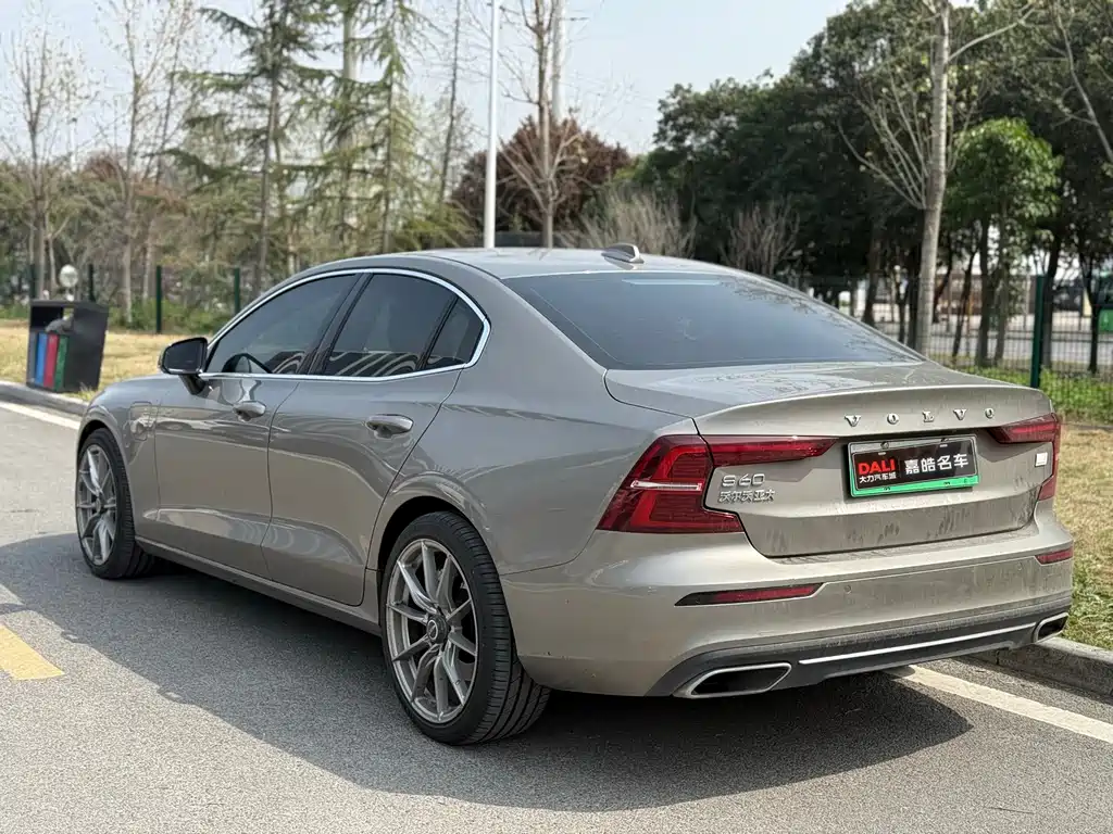 Volvo S60 2021