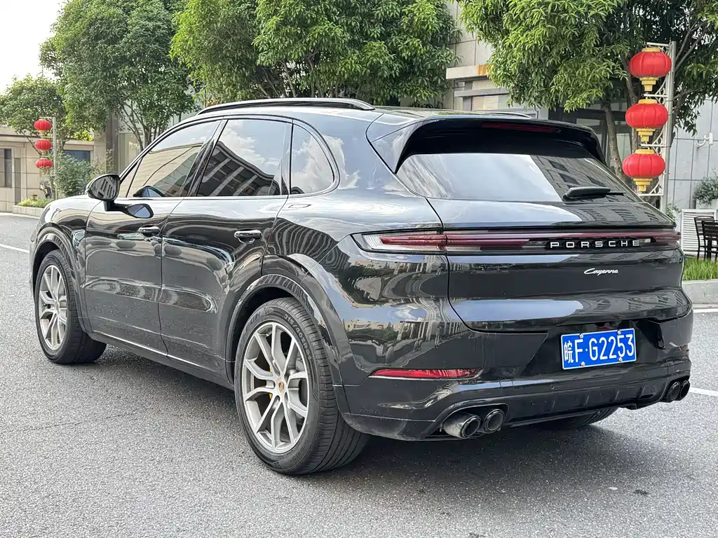 Porsche Cayenne 2024