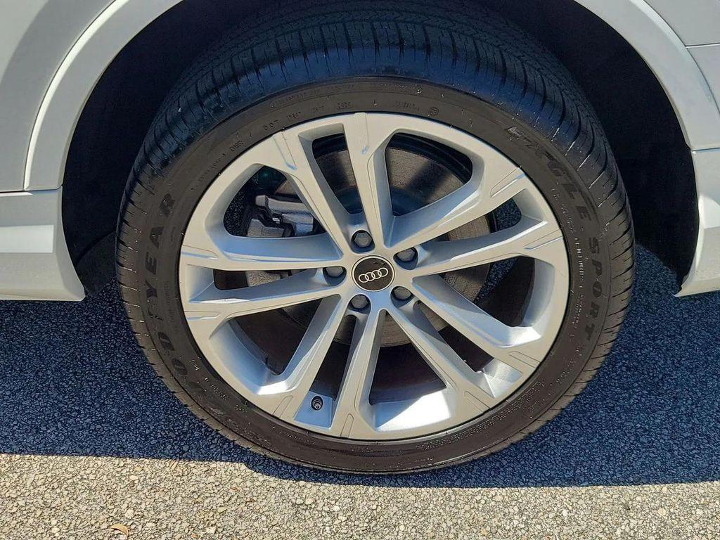 Audi Q7 2025
