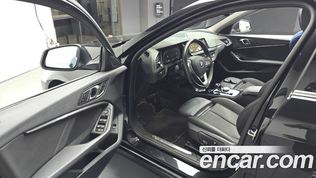 BMW 1 серии 2023
