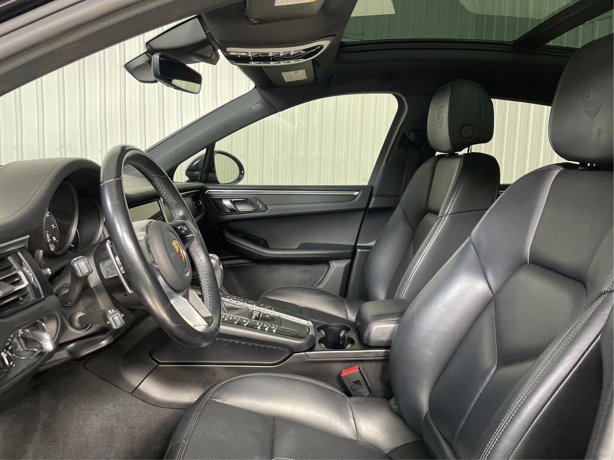 Porsche Macan 2021