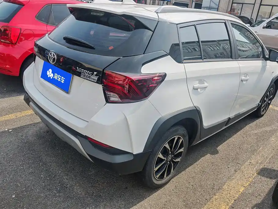 Toyota Yaris 2021