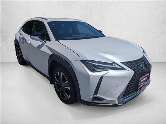 Lexus UX 2022