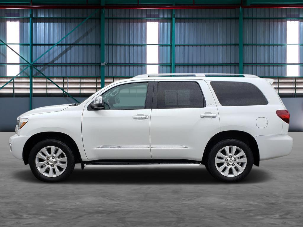 Toyota Sequoia 2022