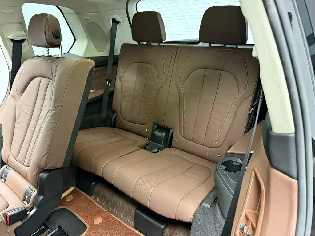 BMW X7 2022
