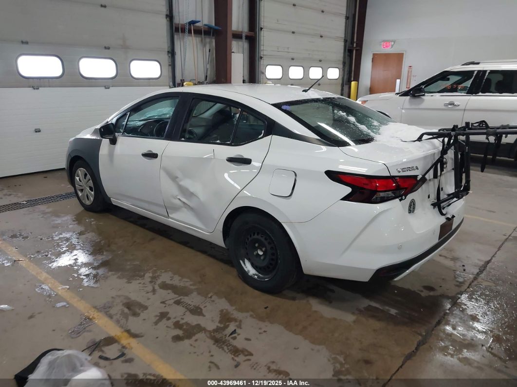 Nissan Versa 2021