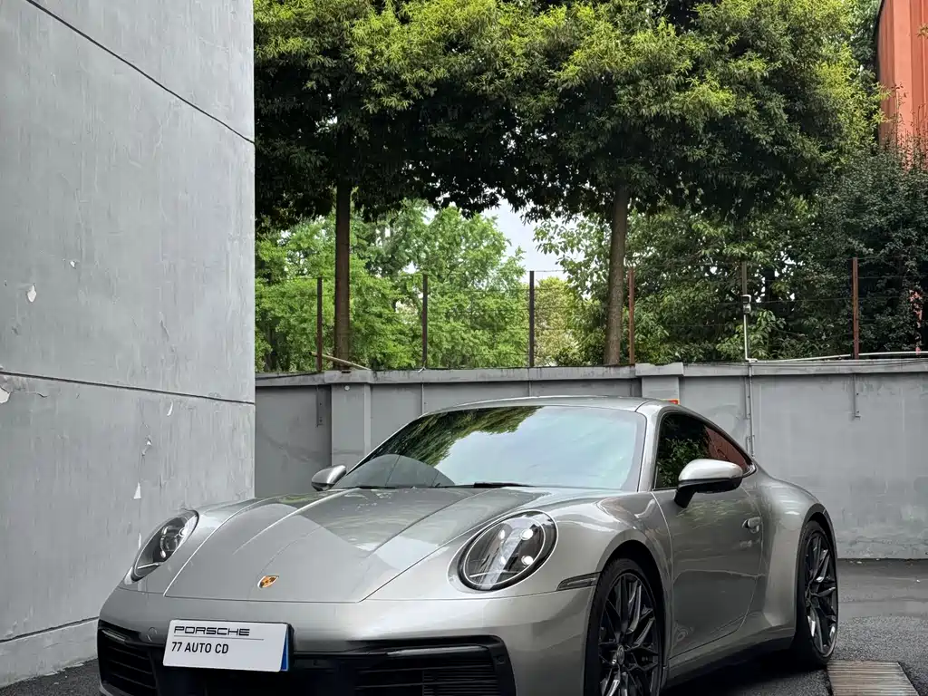 Porsche 911 2021