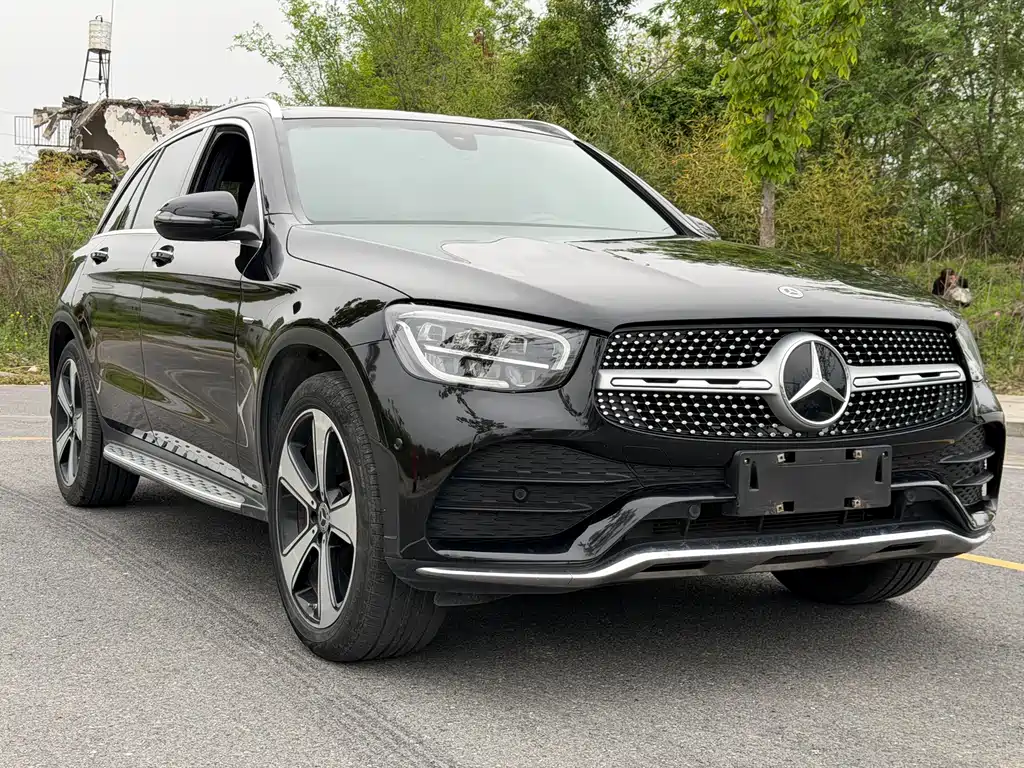 Mercedes-Benz GLC 2023