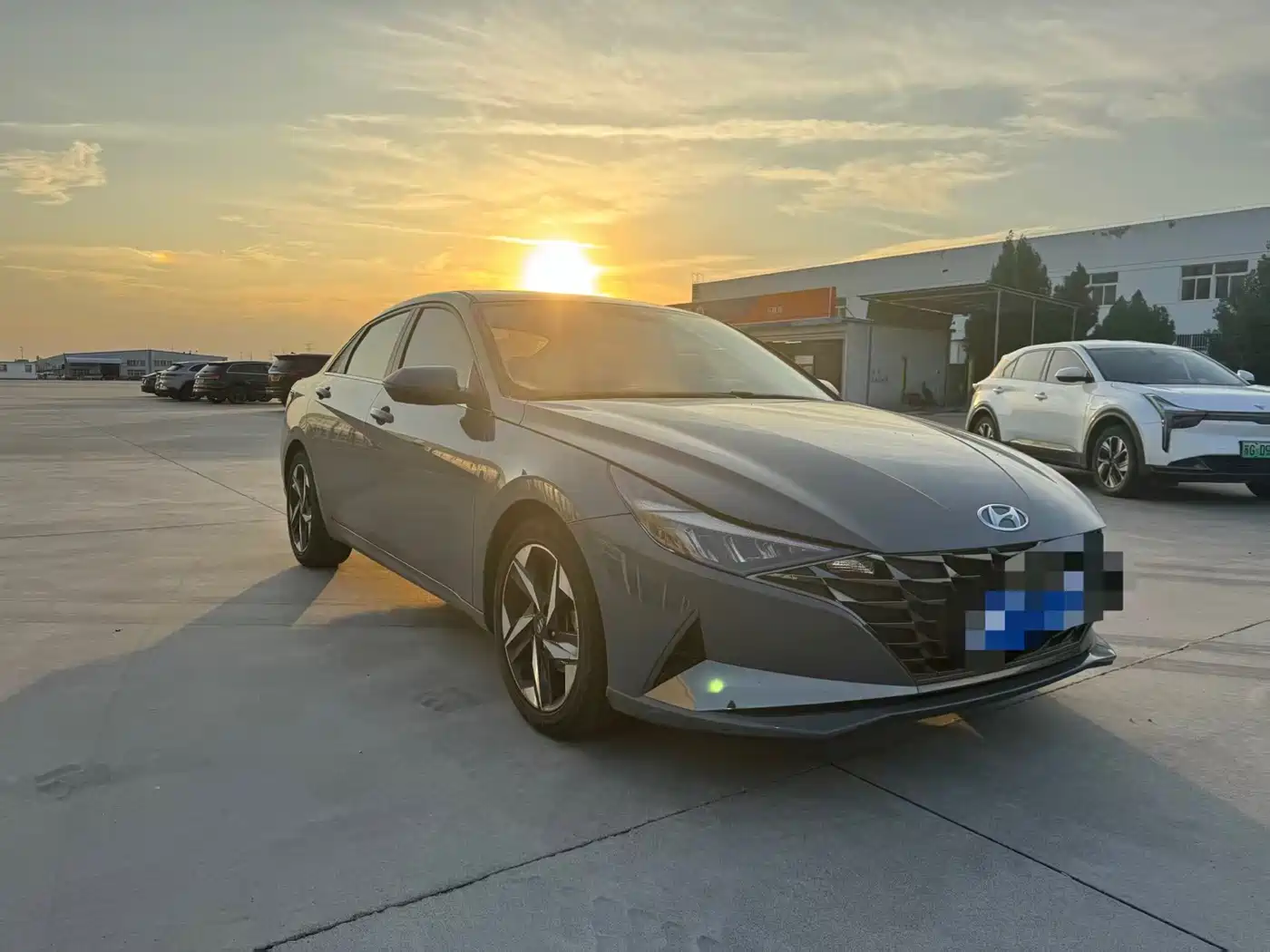 Hyundai Elantra 2022