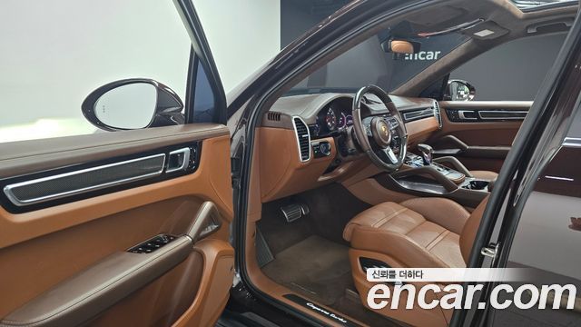 Porsche Cayenne 2021