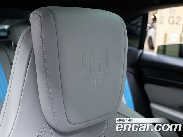 Porsche Macan 2025