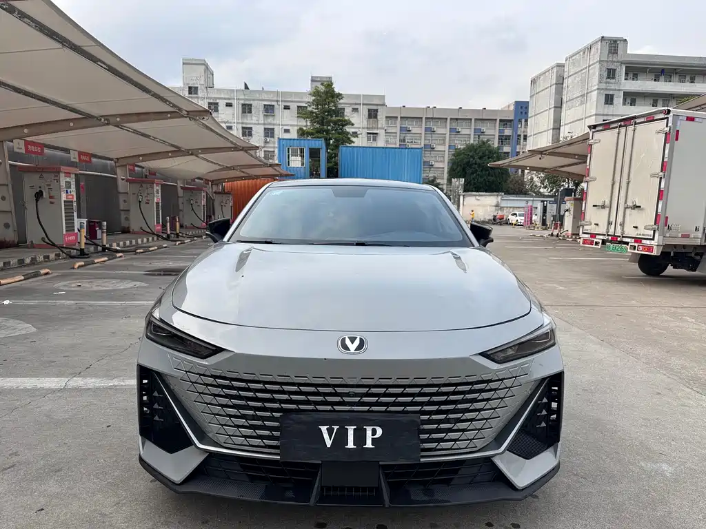Changan UNI-V 2022