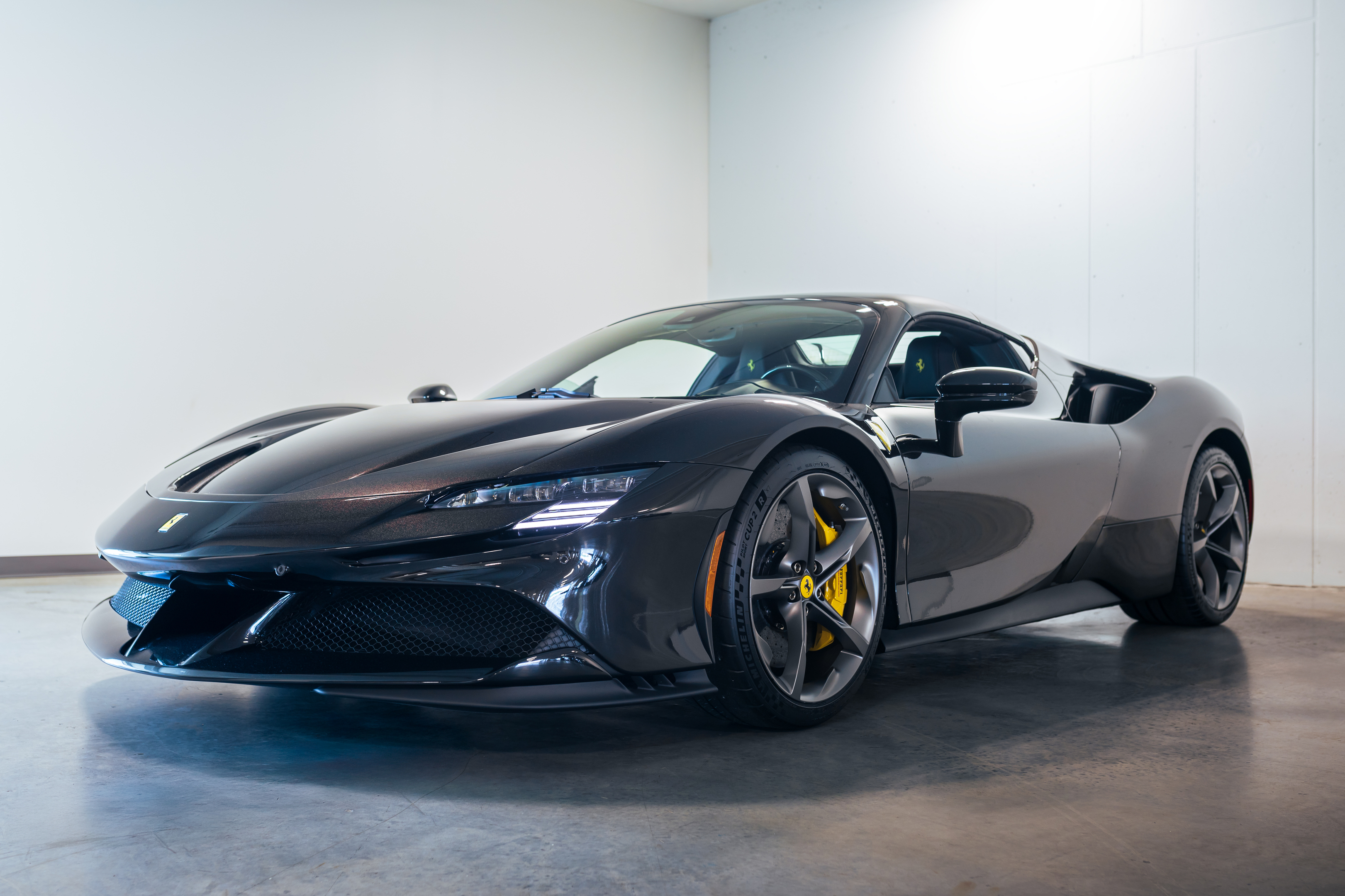 Ferrari SF90 2024