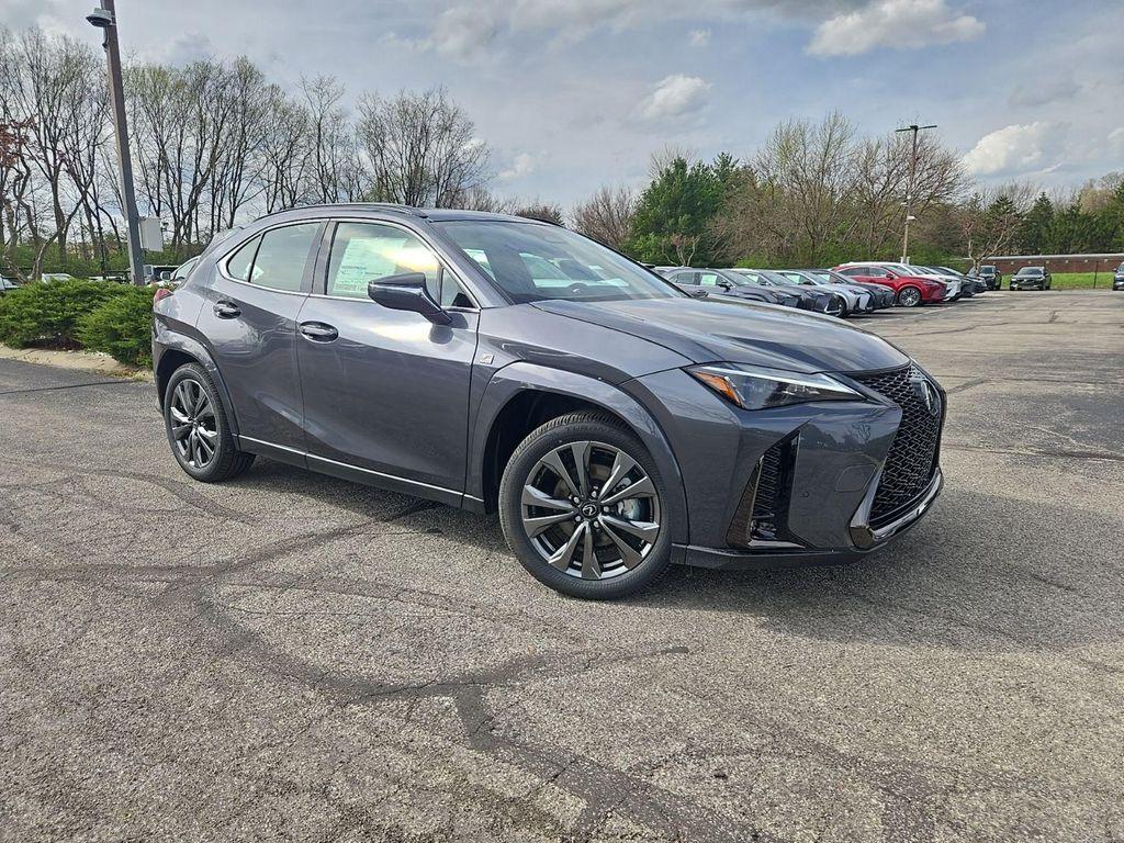 Lexus UX 2026