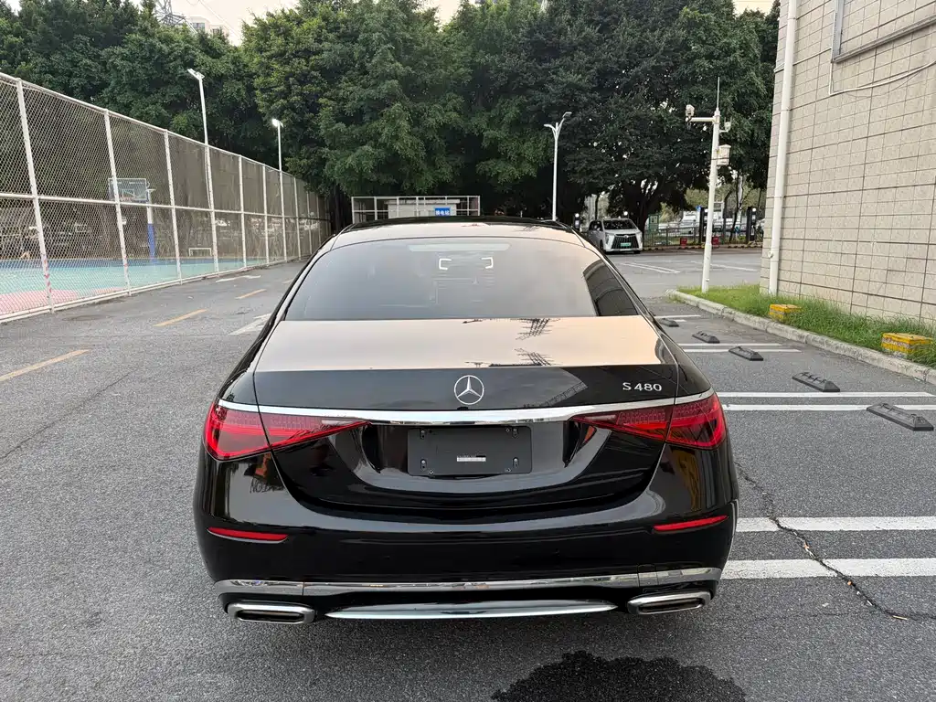 Mercedes-Benz Maybach S-Класс 2023