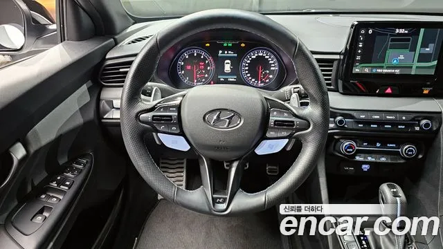 Hyundai Veloster 2022