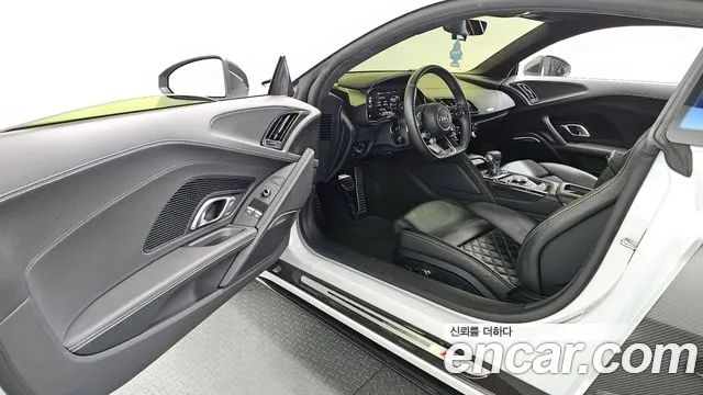 Audi R8 2021