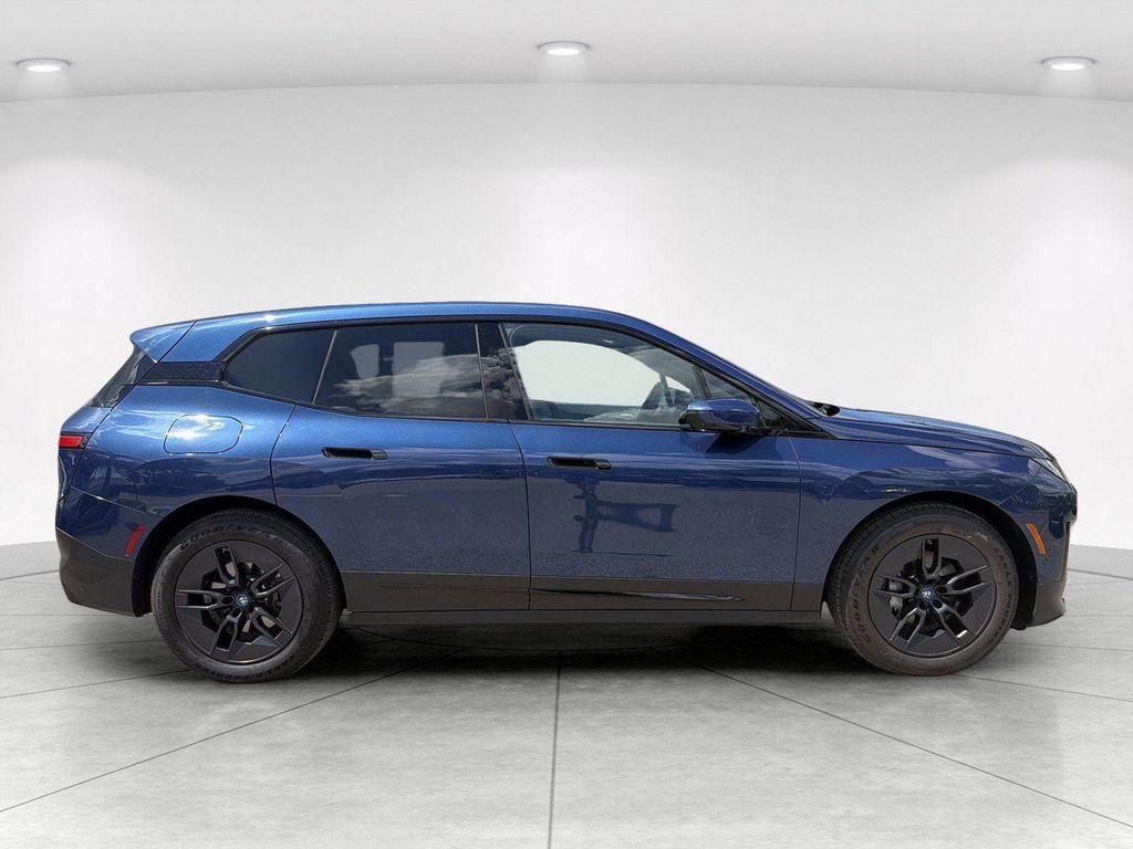 BMW iX 2023