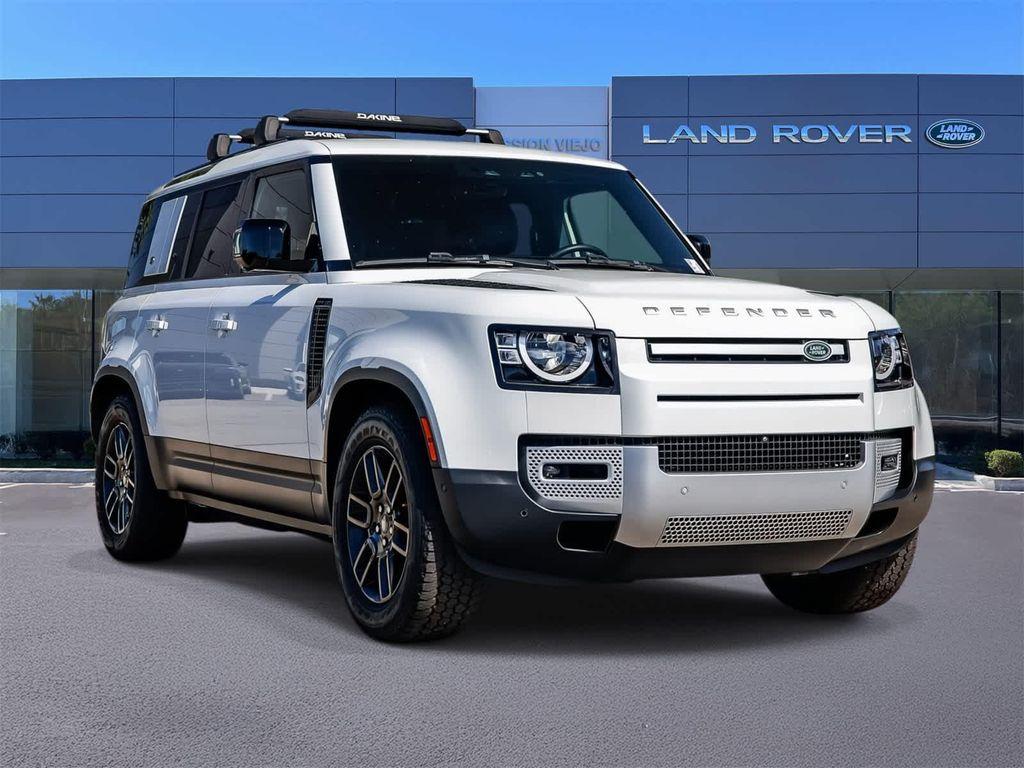 Land Rover Defender 2023