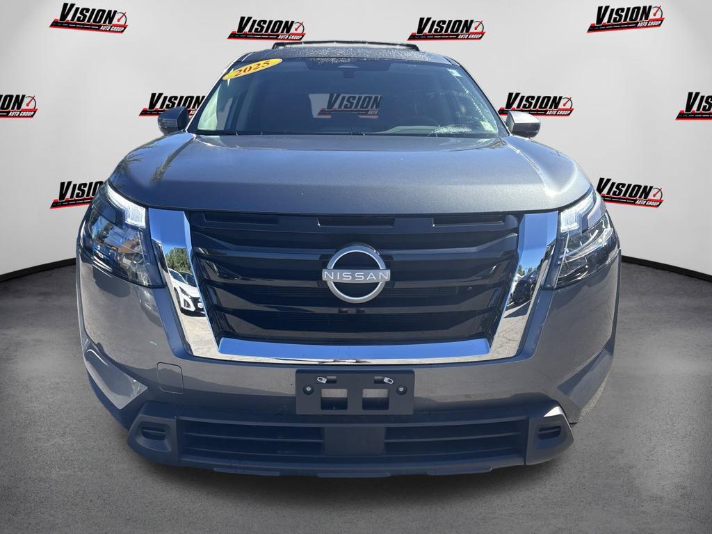 Nissan Pathfinder 2025