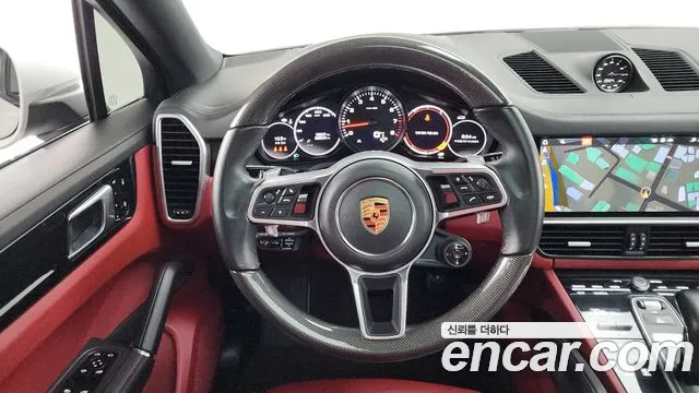 Porsche Cayenne 2021