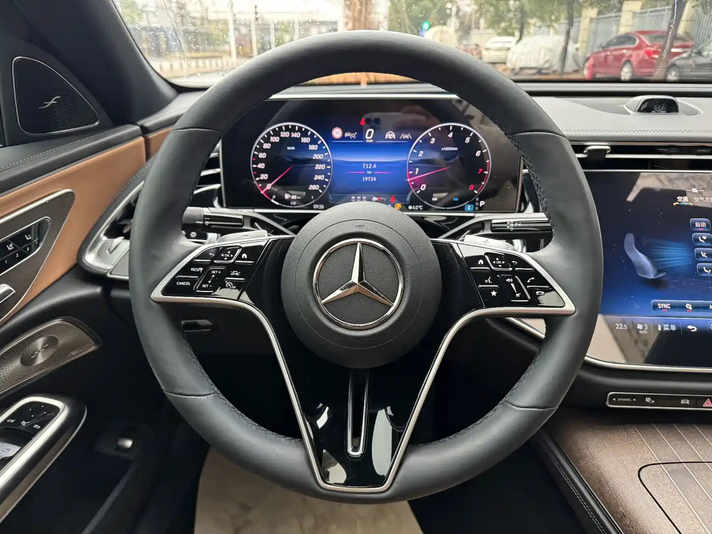 Mercedes-Benz E-Класс 2024