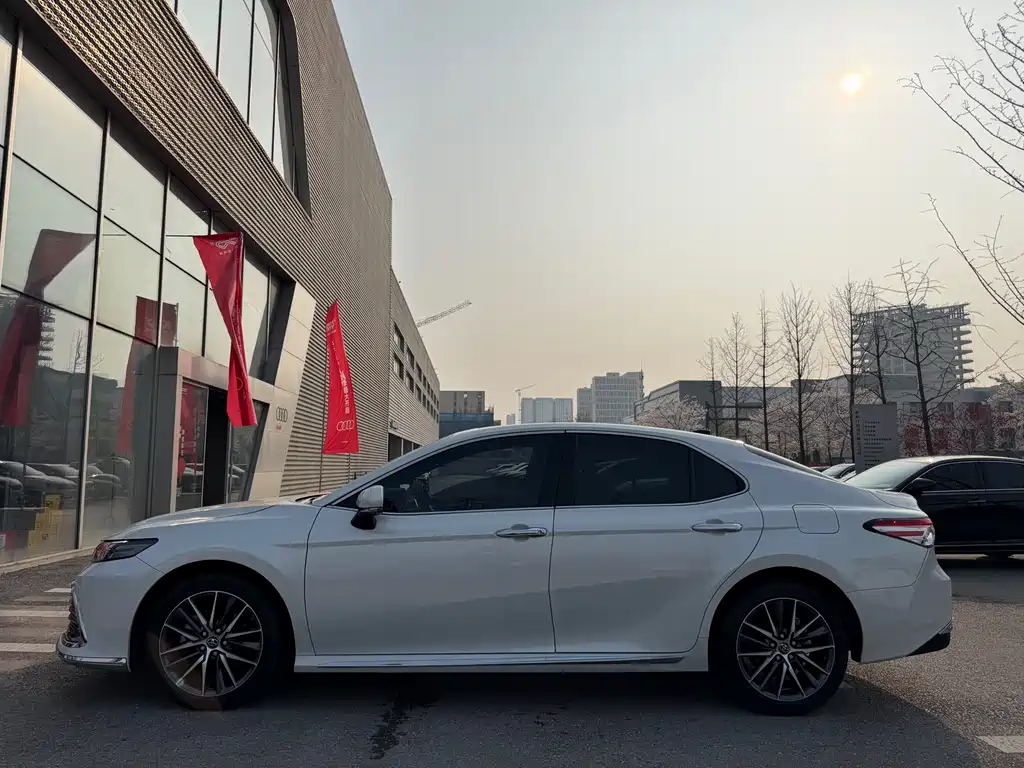 Toyota Camry 2024