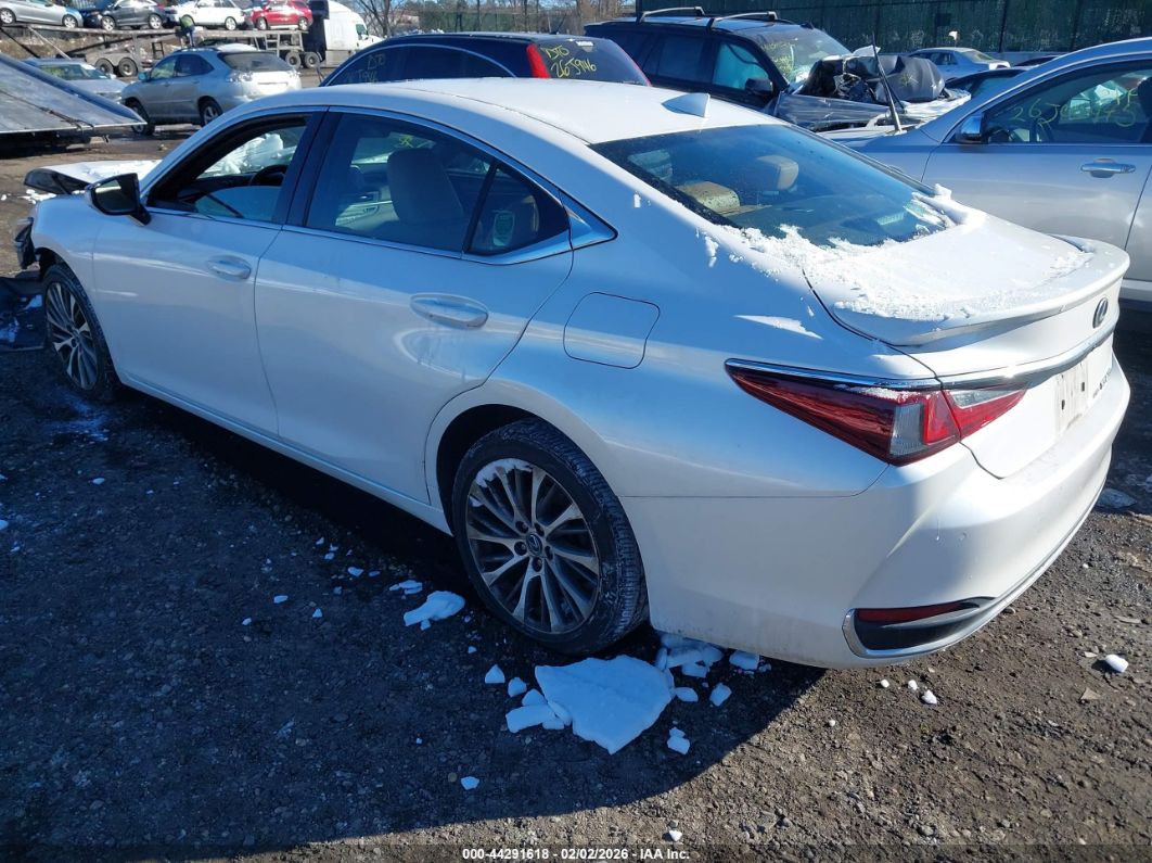 Lexus ES 2021